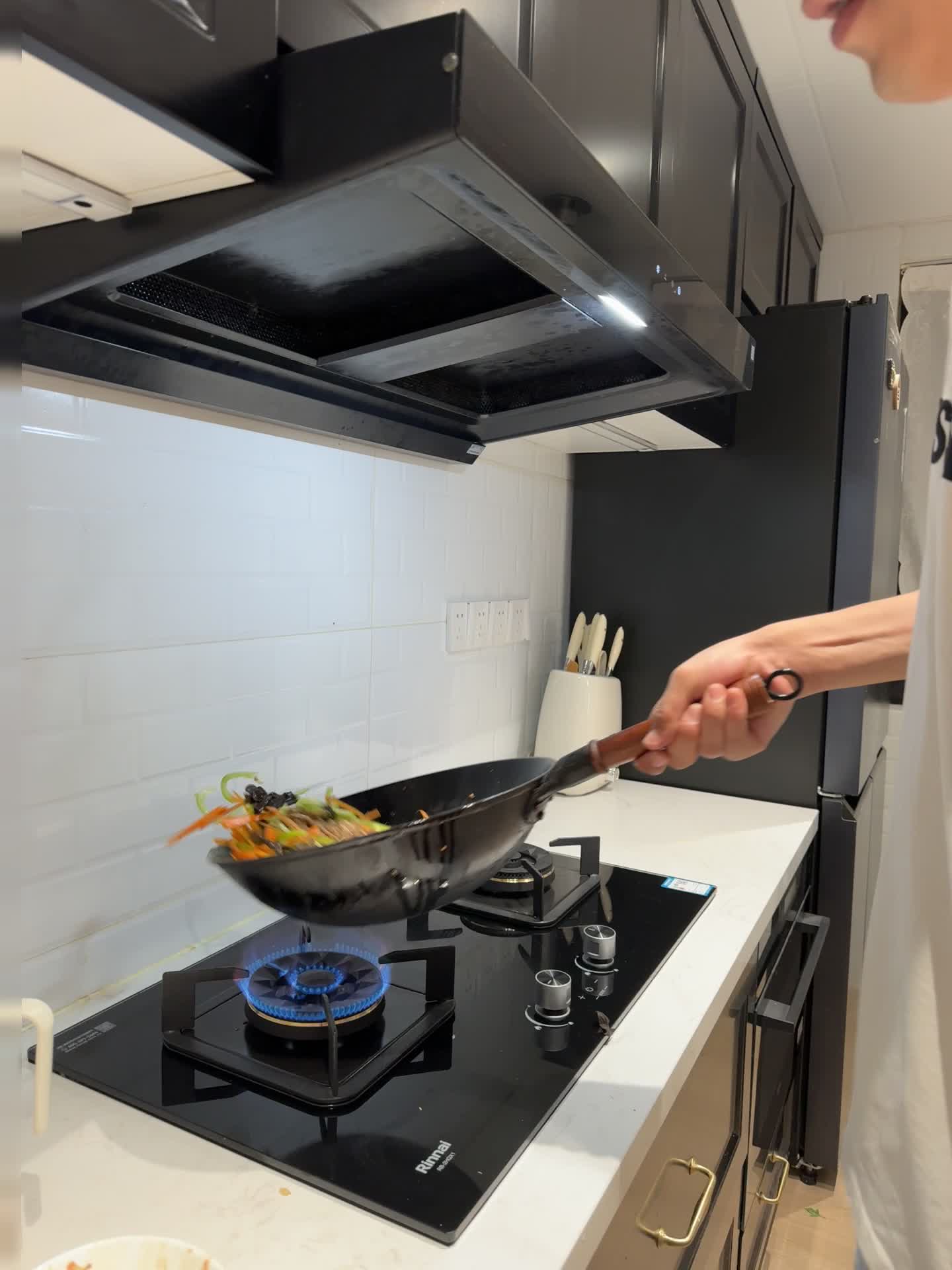 2024-07-04 144255.jpg 2024-07-04 144255.jpg